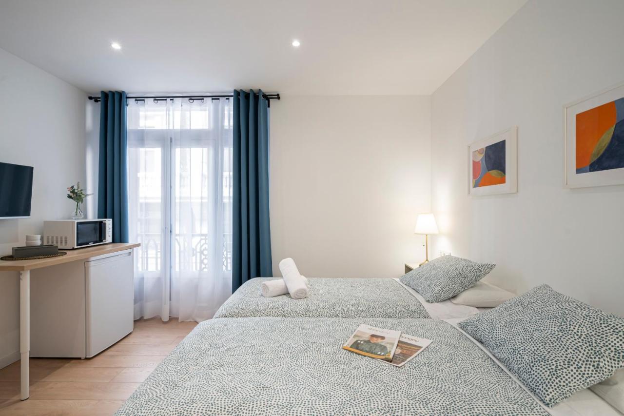 Room Plaza Espana Мадрид Екстериор снимка