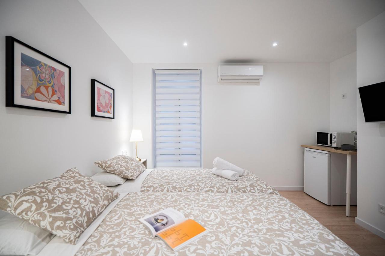 Room Plaza Espana Мадрид Екстериор снимка