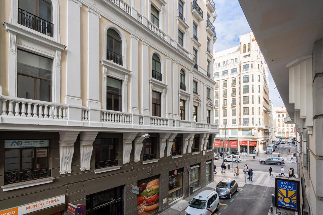 Room Plaza Espana Мадрид Екстериор снимка