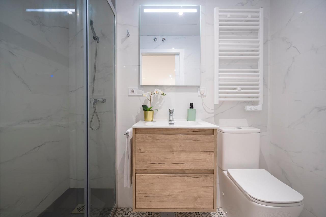 Room Plaza Espana Мадрид Екстериор снимка