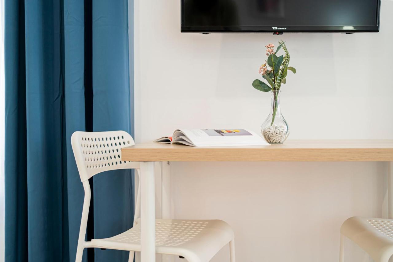 Room Plaza Espana Мадрид Екстериор снимка