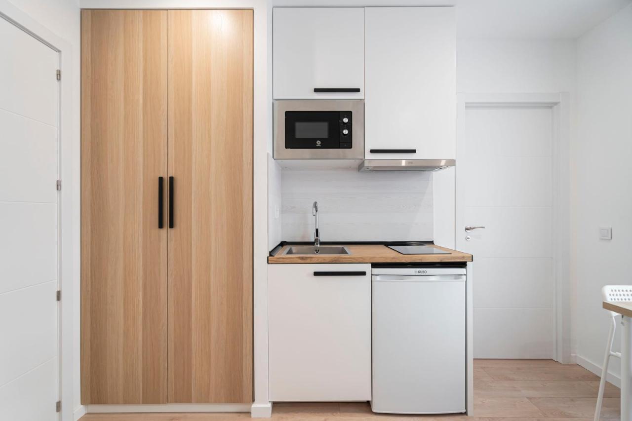 Room Plaza Espana Мадрид Екстериор снимка